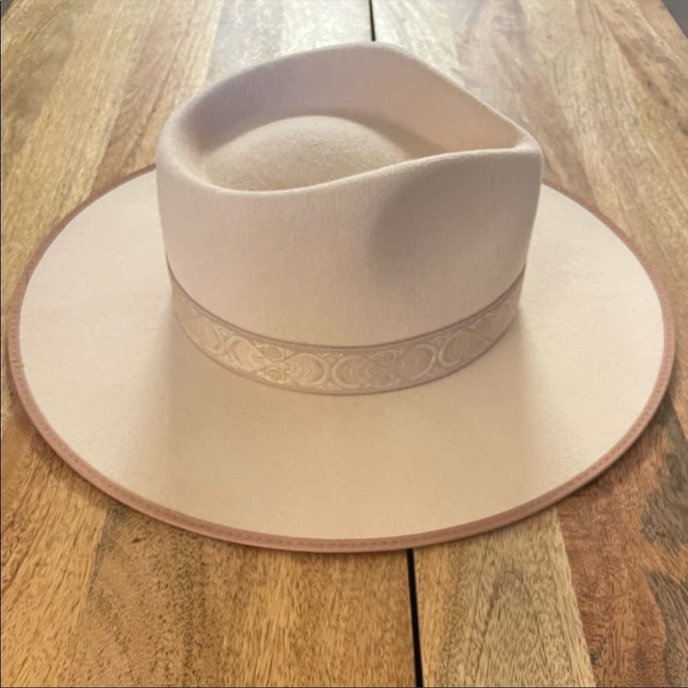 LACK OF COLOR 💗 BRAND NEW IN BOX “Ivory Rancher Special” Hat